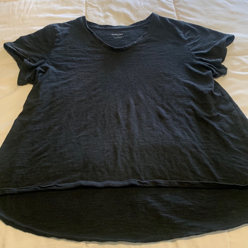 T-shirt black
